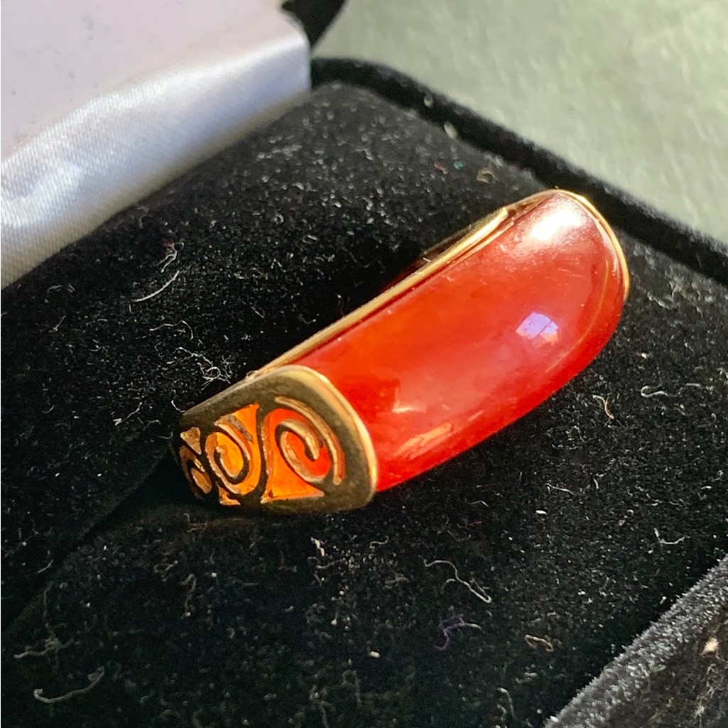 14kt Yellow Gold Red Jade Ring